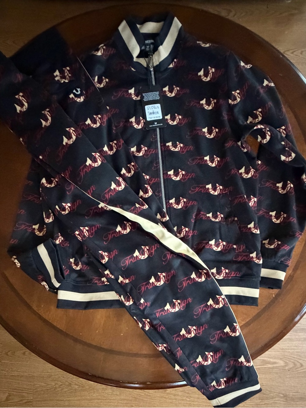 True Religion Black and Cream Set Men’s size small